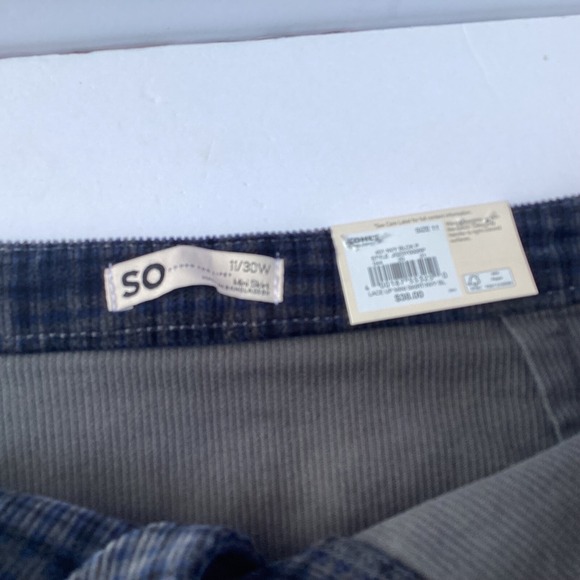 Juniors' SO Front Lace-Up Mini Skirt Navy Black plaid Size 11 - Picture 5 of 5